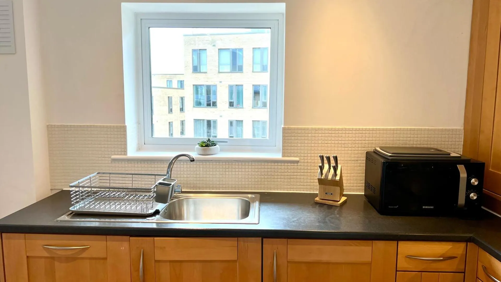 Kiwi Tree Serviced Apartment Cambridge  United Kingdom